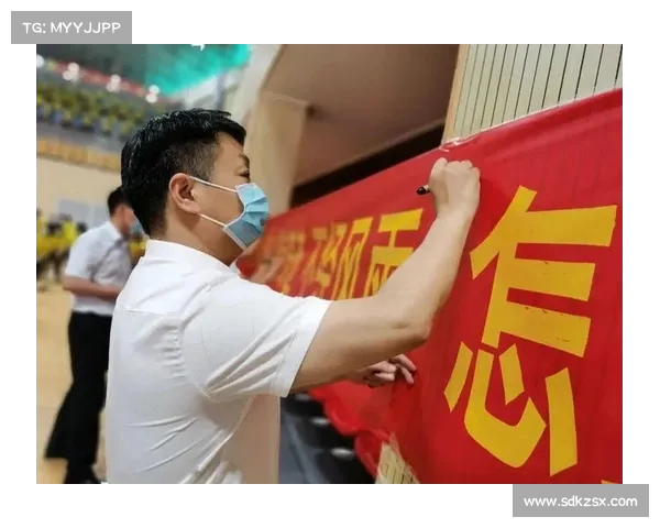 明日总决赛G判安排:扎克-扎巴担任主裁,赛场决胜或受影响 明日总决赛G判安排:扎克-扎巴担任主裁,赛场决胜或受影响