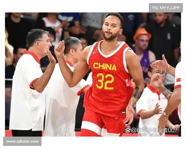 李凯尔明天与中国男篮会合 亲临现场见证男篮对阵马刺的热血对决 李凯尔明天与中国男篮会合 亲临现场见证男篮对阵马刺的热血对决